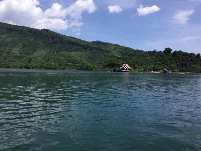 1、天湖旅游度假区