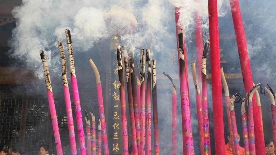 头柱香的功效与作用(头炷香指的是什么)