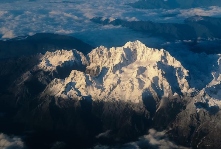 第三天:月宫--主峰--最高峰