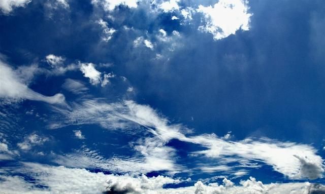 7月再见8月你好的句子,一个半月发朋友圈的句子?图2