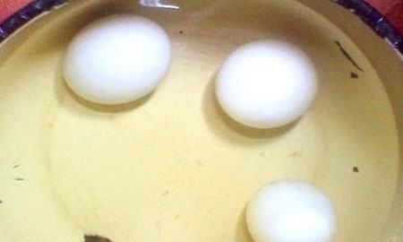 咸蛋要煮多久才能熟呢,煮咸鸭蛋需要多长时间能煮熟图7