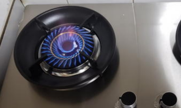 天然气先关燃气灶还是先关阀门,家用燃气热水器多少升合适图2