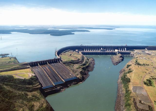 三峡大坝发电量占全国发电量多少（发电量不是全球第一）(6)