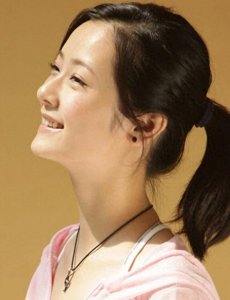 ​沈陶然：嫁大6岁才子丈夫，婚后生下两个女儿，一家四口其乐融融