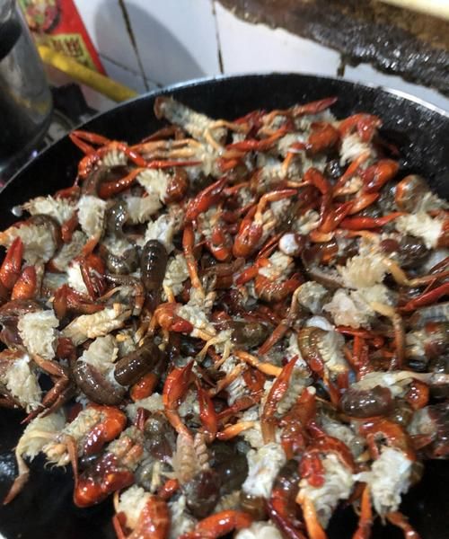 小龙虾一般炸多久肉才不会散