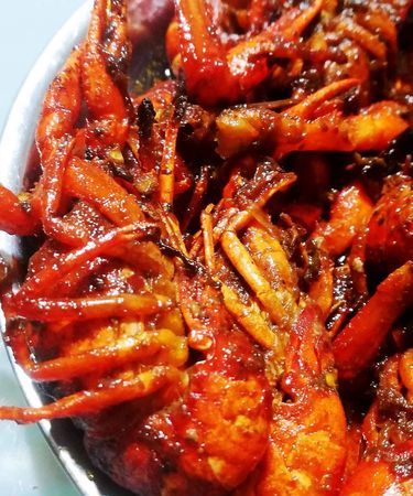 小龙虾需要油炸多久