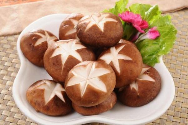 吃香菇胃疼是什么原因 吃香菇胃疼怎么缓解