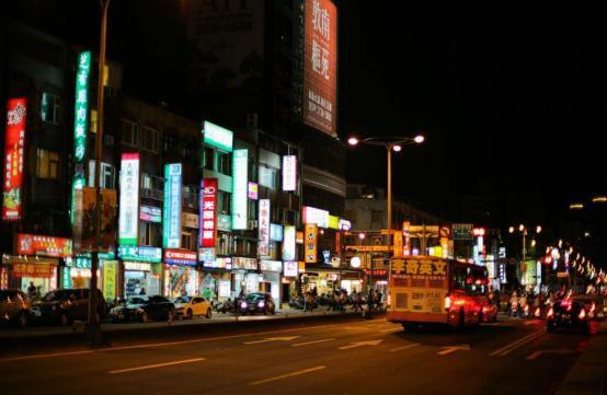 台湾最发达的城市台北，相当于大陆几线城市？游客：意料之外！