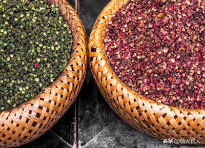 ​藤椒和花椒的区别是什么（花椒、藤椒、麻椒有啥区别？别看长得都差不多，用起
