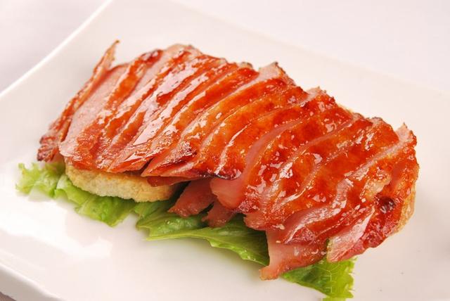 猪颈肉做法家常做法（做法简单的辣炖猪颈肉）(5)