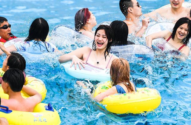 汤山水世界游玩攻略(汤山欢乐水世界带热乡村夏游)(5)