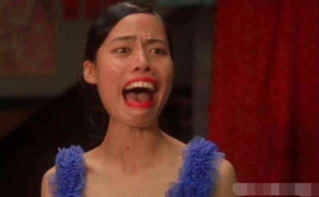 周星驰《功夫》里面的龅牙珍，真实模样曝光，网友：也是美女一枚