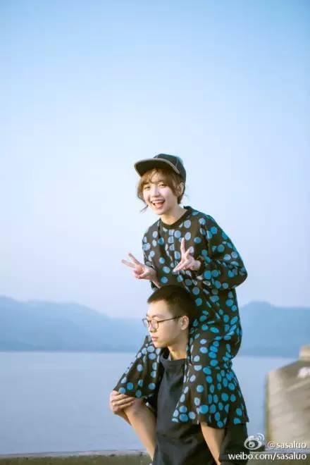 以前很火的重庆网红情侣（重庆的那些网红们）(25)