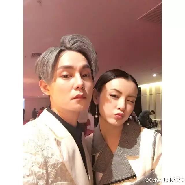 以前很火的重庆网红情侣（重庆的那些网红们）(31)