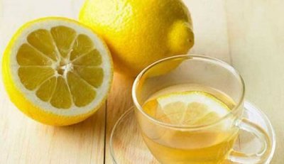 ​晚上能喝柠檬水,晚上喝柠檬水怎么样