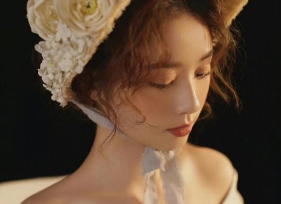 ​胸里面有硬块是为什么 胸部硬块要如何解决