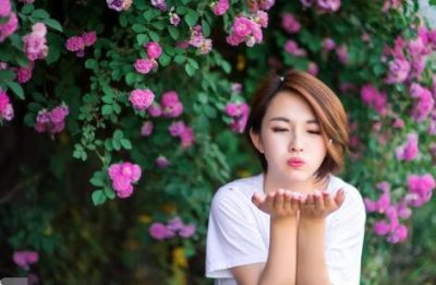 ​如何和陌生女生聊天开场白，陌生女生第一句话怎么说？