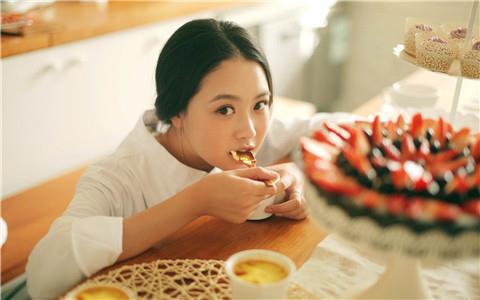 怎么安慰姨妈痛的女友 女友姨妈期脾气暴躁怎么办