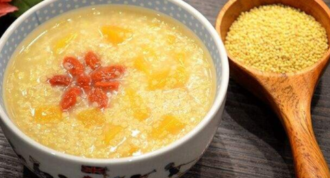 煮小米粥需要提前泡吗,小米需要提前浸泡 煮小米粥是否需要提前浸泡图3