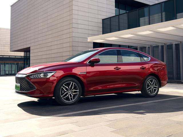 高颜值四座敞篷车排行榜(介绍4款新能源汽车)(5)