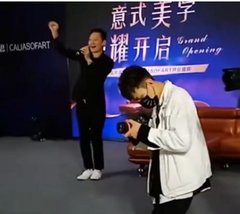 最近娱乐圈出轨男星（这位渣男因出轨星途尽毁）(3)