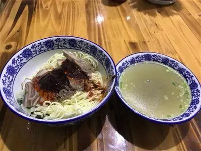 西宁地道小吃推荐(西宁35种精品美食)(29)