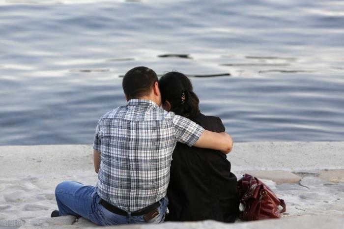 做梦老公出轨是怎么回事(梦到老公出轨)