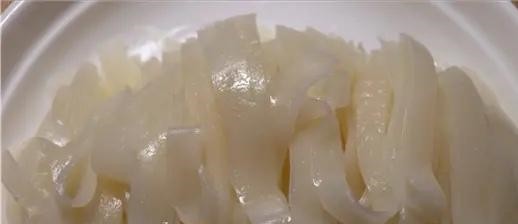 怎么在家做凉皮,夏天吃的凉皮是什么材料制作的图15