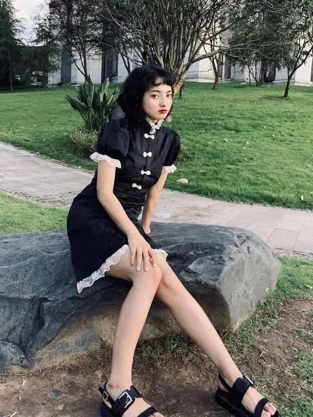 秋冬美裙这样穿才够调性(48条春夏仙女裙显瘦又时髦)(35)