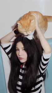 ​“非主流歌手”本兮：17岁爆红网络，22岁突然离世，她经历了什么