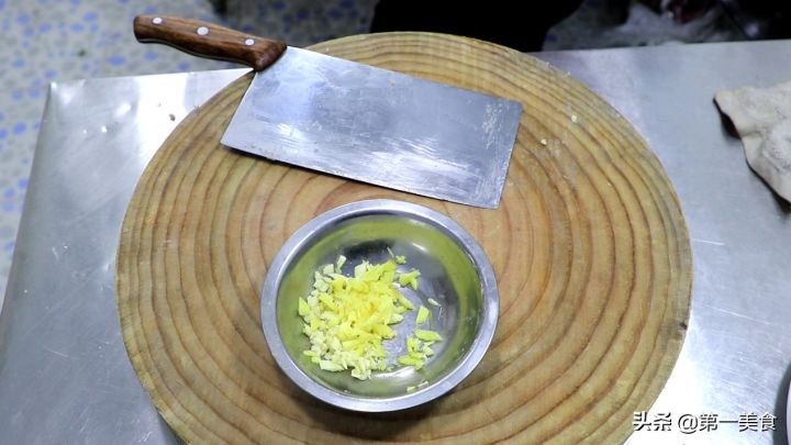 蚂蚁上树是什么菜（蚂蚁上树的正确详细做法）