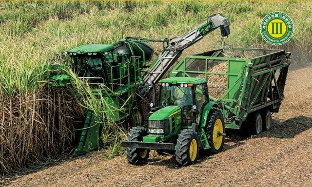 甘蔗收割机制作全自动（快来看看五分钟就能收割一亩甘蔗的机器长什么样）(4)