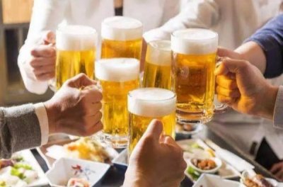 ​红酒喝醉最快解酒(红酒喝醉了头疼吃什么解酒)