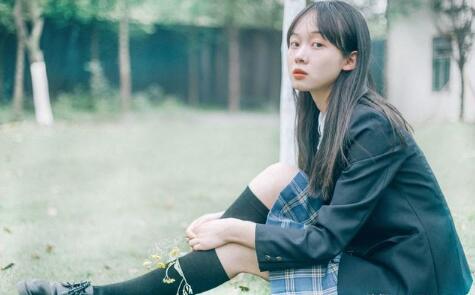 遇到你会显得很慌张