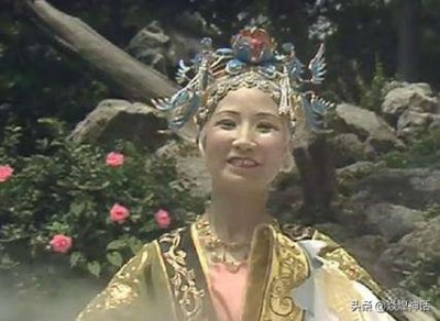 ​西游记中多次帮助孙悟空的黎山老母是什么来历？她是不是女娲？