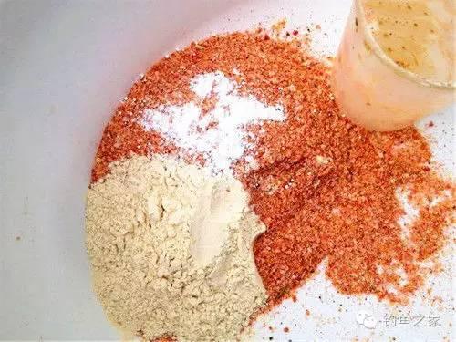 钓鲢鳙怎样拌饵料（饵料6种鲢鳙必备自制饵）(4)