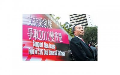 ​一个男人对你有这些行为，绝不是逢场作戏，而是爱你入骨