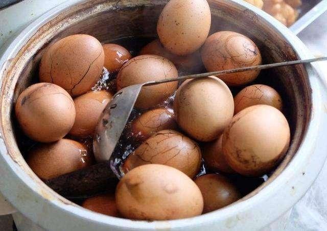 婆婆煮茶叶蛋秘诀,多加这种“香料”,果真煮又香又入味!!