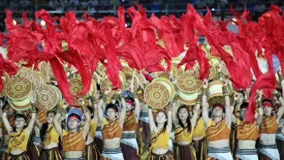 天下四绝首绝“雷州换鼓”