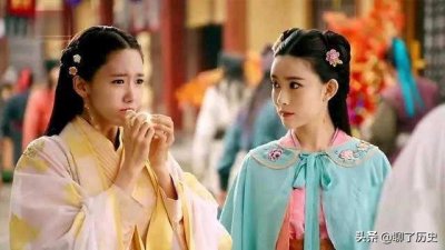 ​古代的贴身丫鬟是如何伺候主人的，随时满足老爷和少爷的需求