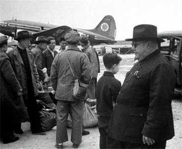 ​宁夏王马鸿逵：带着3个老婆和8吨黄金逃往美国，晚年回国被拒绝