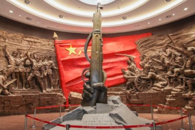 ​三河坝分兵，师长团长都跑了，朱老总站出来说了一句话