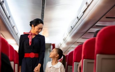 ​坐飞机的年龄限制及航空公司的相关规定分析