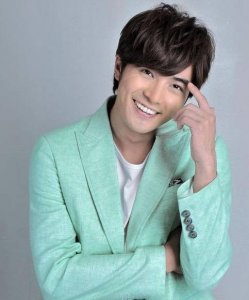 ​贺军翔突然宣布结婚，自曝女儿已4个月大！网友：我的童年男神啊