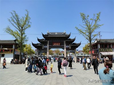 ​带您走进上海召稼楼古镇，清明假期古镇人头攒动，很热闹