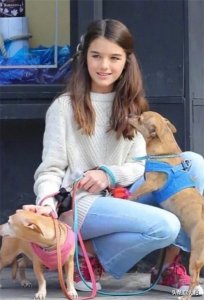 ​阿汤哥女儿惊艳亮相，18岁颜值爆表，完美继承老爸优良基因！