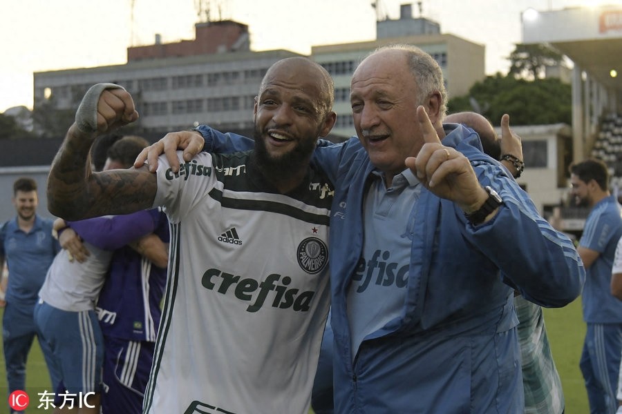 恭喜！斯科拉里率队提前夺巴甲冠军 22轮不败创造纪录