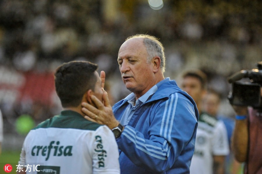 恭喜！斯科拉里率队提前夺巴甲冠军 22轮不败创造纪录
