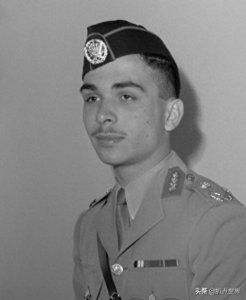 ​约旦传奇的“九命猫”国王，娶过四个妻子，个个才貌双全