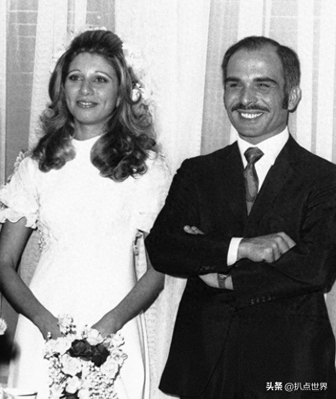 约旦传奇的“九命猫”国王,娶过四个妻子,个个才貌双全